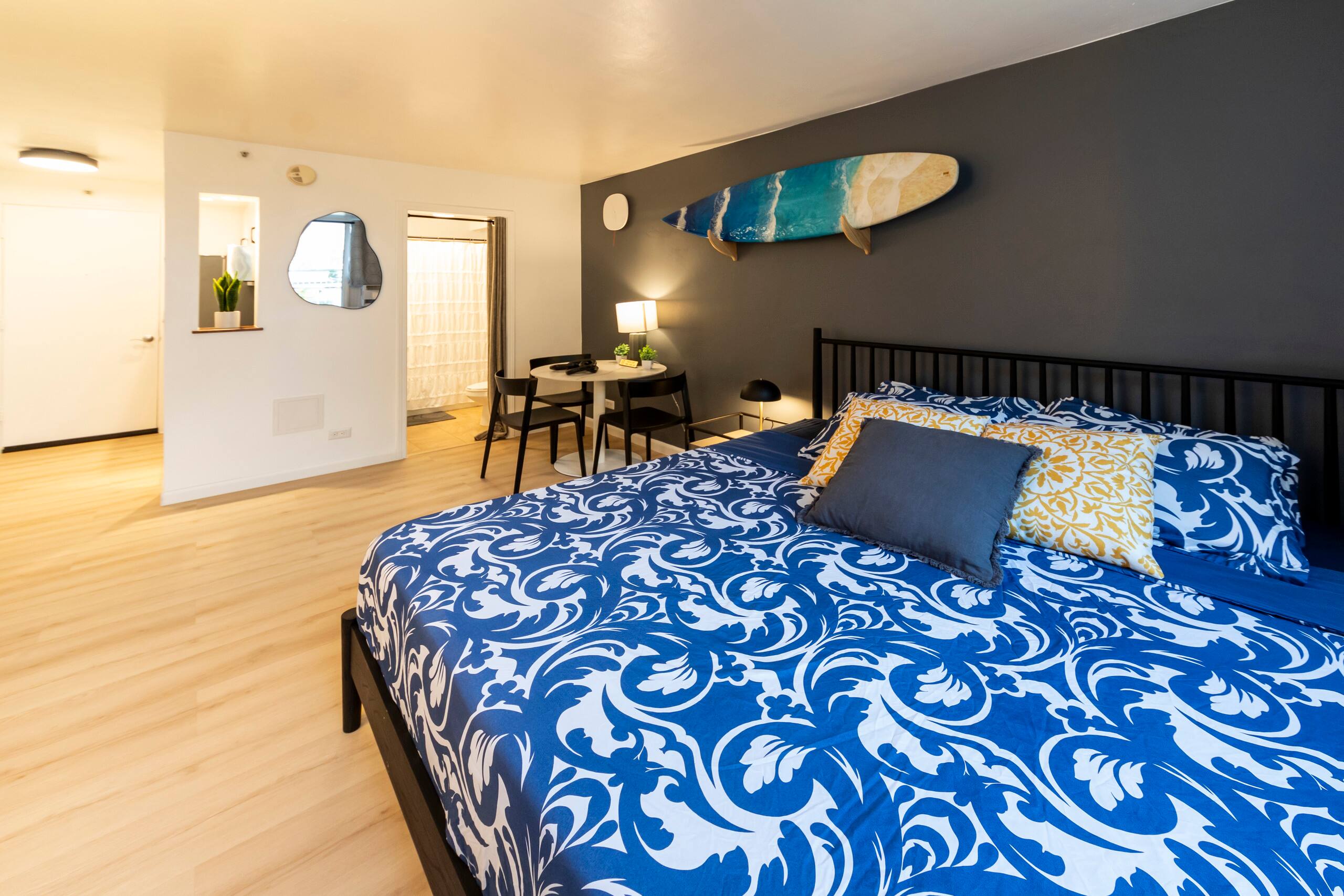 Condo in Honolulu · ★4.7 · Studio · 1 bed · 1 private bath - Image 24