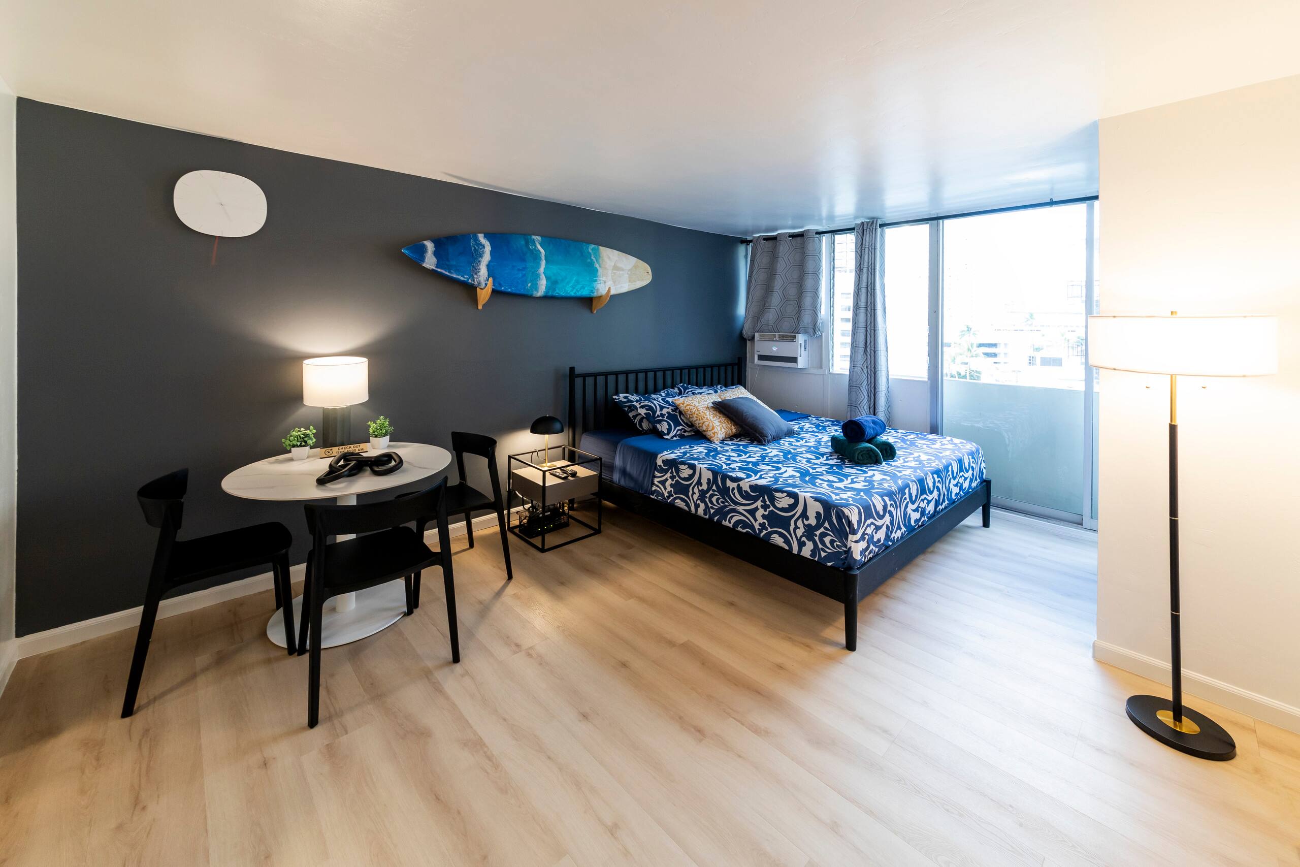Condo in Honolulu · ★4.7 · Studio · 1 bed · 1 private bath - Image 23