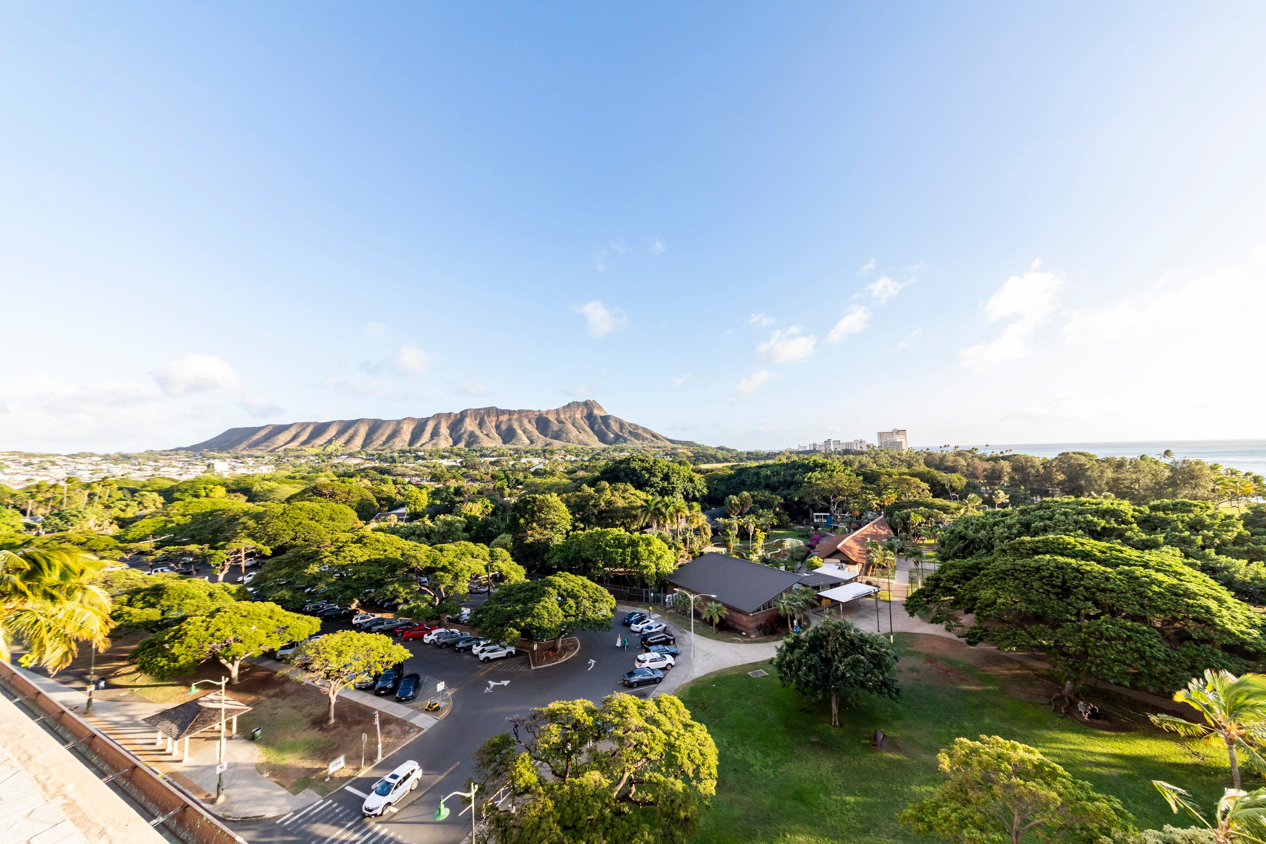 Condo in Honolulu · ★4.57 · Studio · 1 bed · 1 private bath - Image 38
