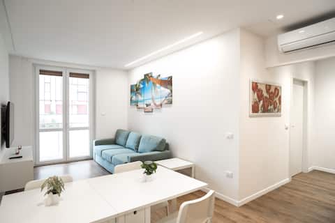 Very Central Area a Stone's Throw from the Sea