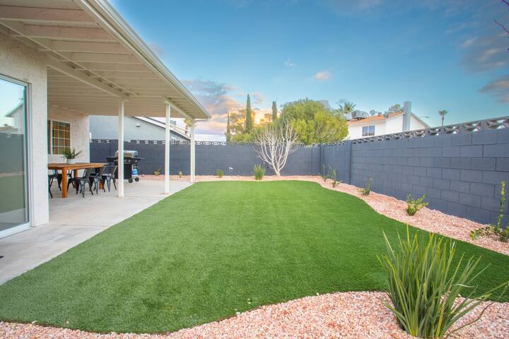 6BD Group Retreat- Arcades, Billiard, Foosball gallery image 3