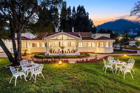 Tiverton Bungalow 9BR w/Breakfast & Ooty City View