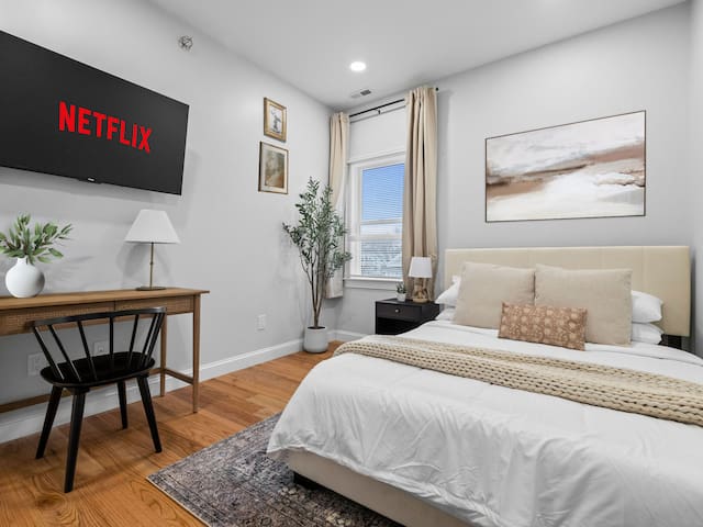 Modern LUX | Deck+ Parking | Near T Harvard/MIT/BU gallery image 4