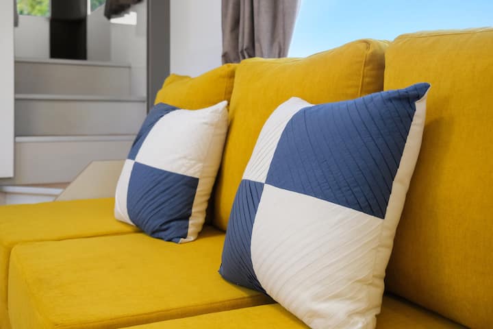 Modern Luxury Boat Home In Scenic Sausalito - Sausalito, CA
