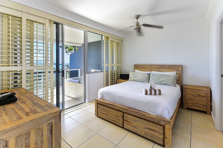 Blue Water Views 13 - Hamilton Island