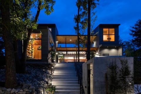 Built designer property with sauna