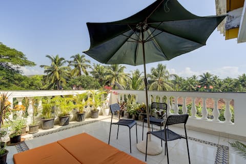 The Iris | 3bhk w pvt terrace 12 min walk to Beach