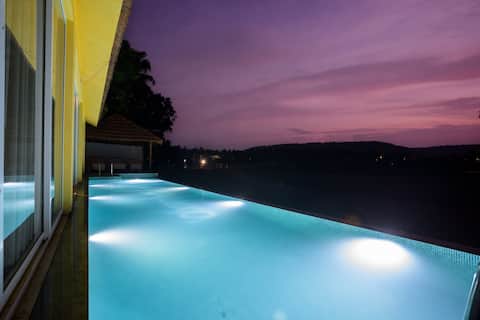 La Luxo Infinity Pool Room 5 mins @ Anjuna Beach