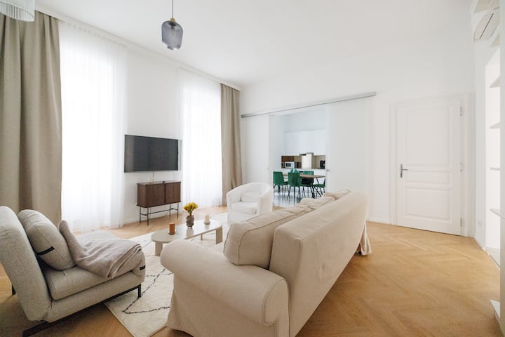 მისაღები ოთახი 1