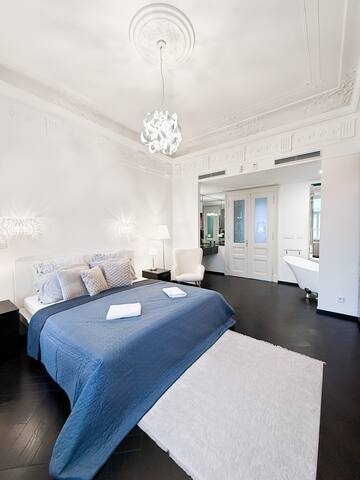 Dorian Grey Premium Residence gallery image 2