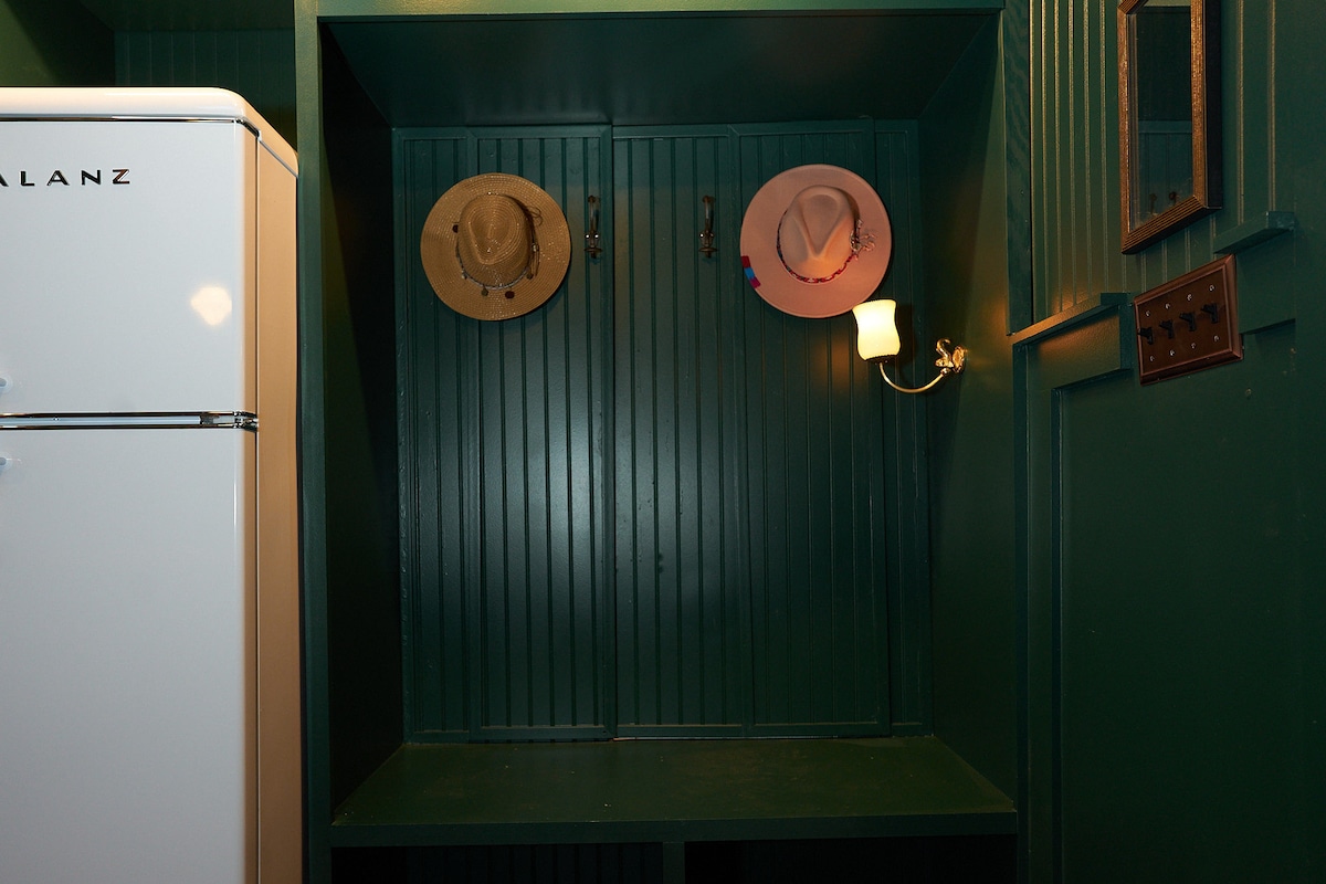 The Pilot House: and the Secret Room