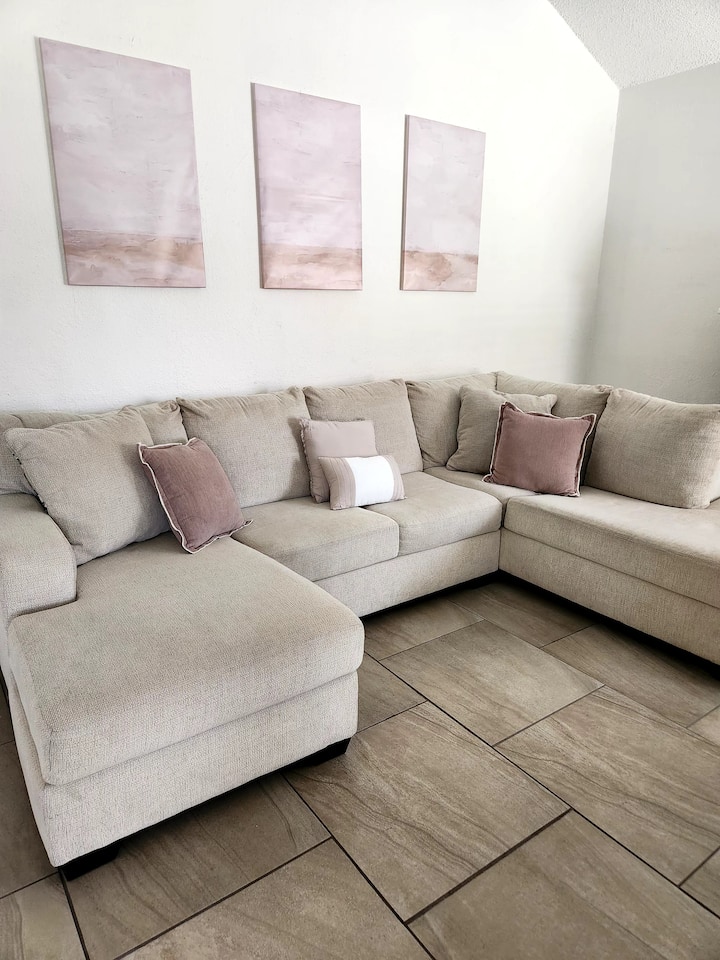 Family Friendly Home, Hot Tub, Double Garage - El Paso