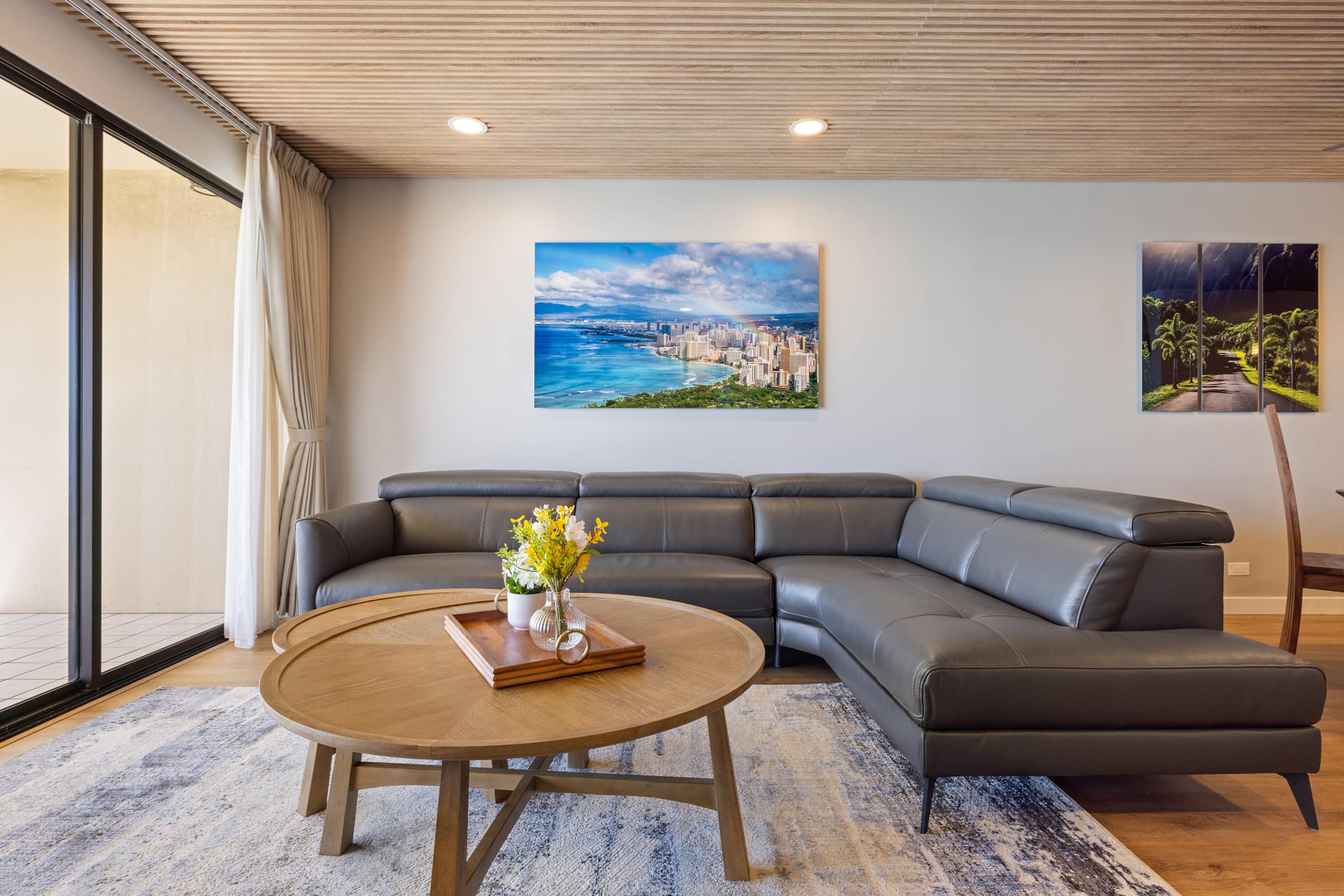 Waikiki Ocean Luxe Panorama 2BD, Free Parking - Image 9