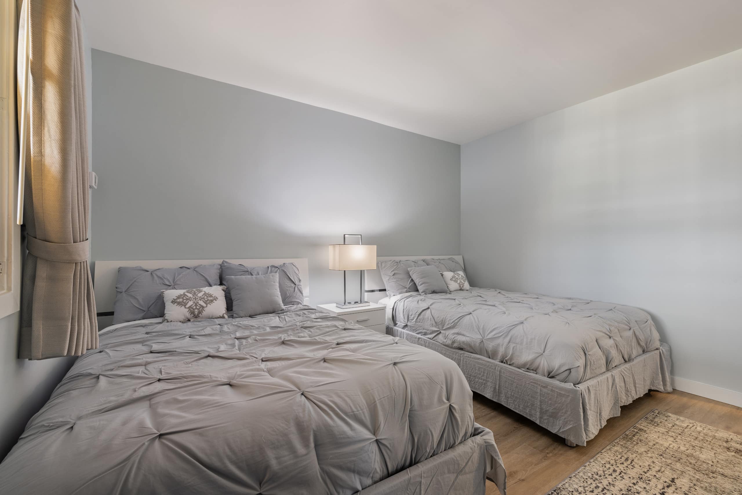 Waikiki Ocean Luxe Panorama 2BD, Free Parking - Image 34