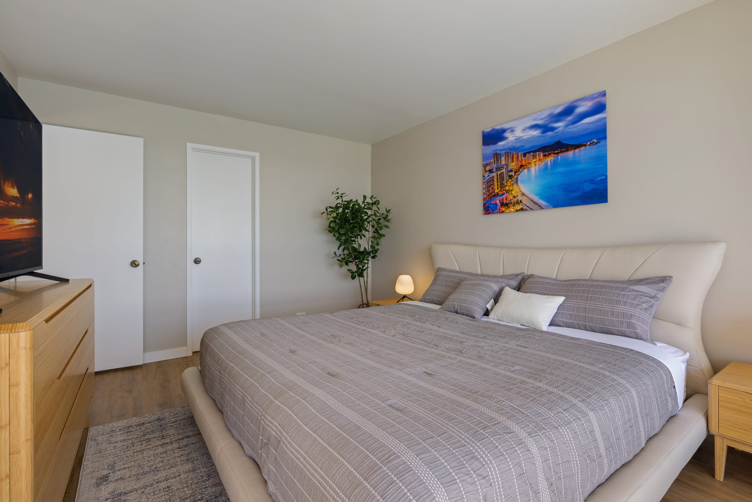 Waikiki Ocean Luxe Panorama 2BD, Free Parking - Image 30