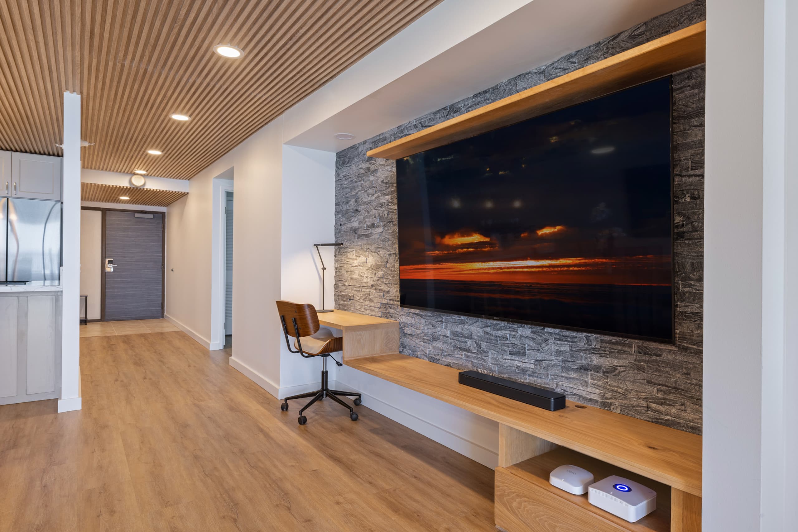 Waikiki Ocean Luxe Panorama 2BD, Free Parking - Image 11
