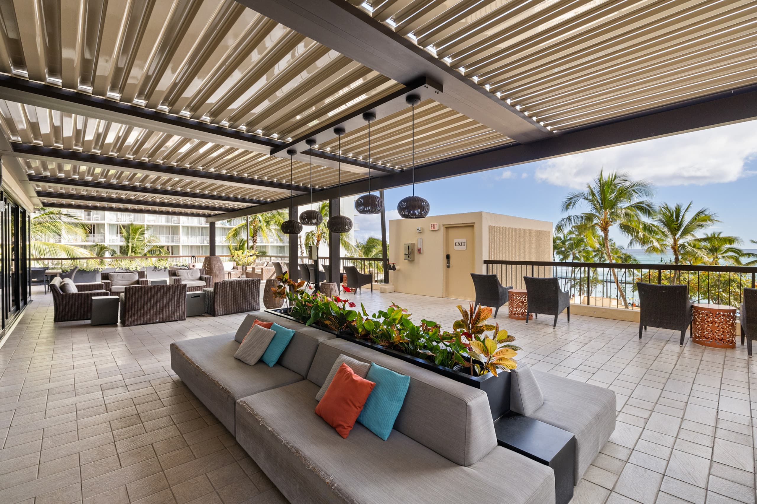 Waikiki Ocean Luxe Panorama 2BD, Free Parking - Image 46