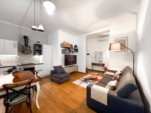 Apartment, 150m from the Metro gallery image 3