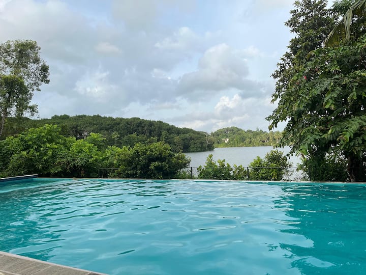 Sadevlakevilla @Sri Lanka-lake-frontpool |Staff|bf - Sri Lanka