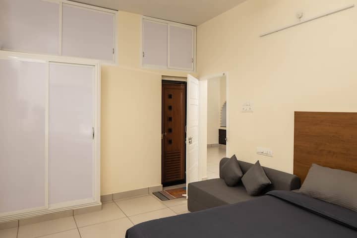 غرفة النوم 1