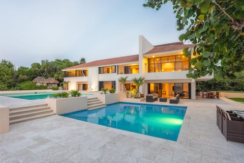 Cozumel Beach House - Luxury Beachfront Villa