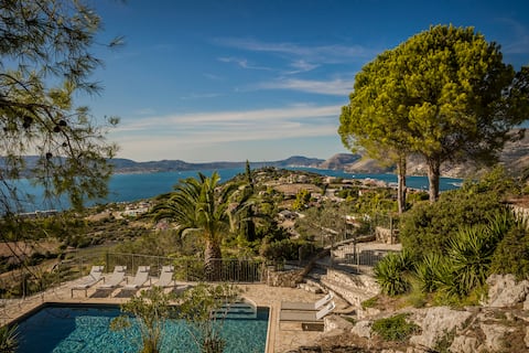 Luxury Residence | Pool | Lagoon & Sea view V2