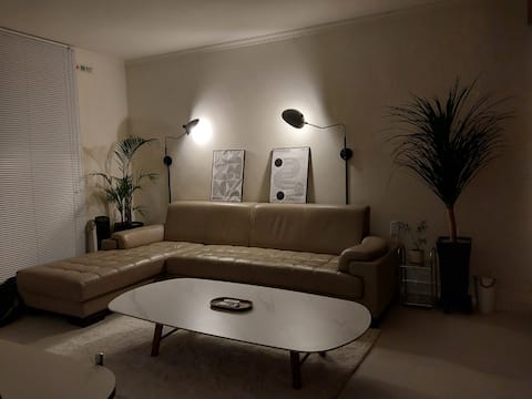 "Huhuhu" Hajo-da 2-minute walk Surf Beach 10-minute walk
380 pyeong of land, 6 people, 1st floor,
B