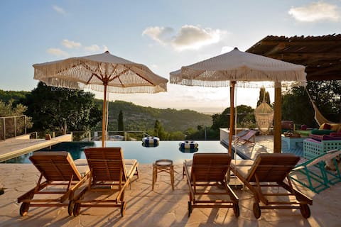 Villa Hod 4-Bedroom Estate| Heated Sea View Pool