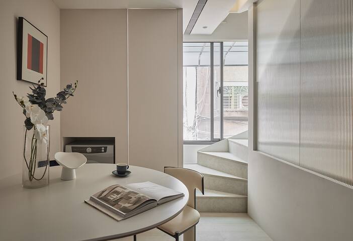 Beacon/包棟/多人團體首選/台北捷運5分鐘/龍山寺/華西街夜市/西門町/青山宮/廣州街夜市 gallery image 2