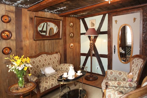 Top performing Airbnb: Romantic Cottage in Colmar