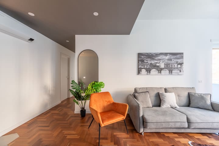 ⁠Skylife Modern 4-Bedroom Trastevere Apartment