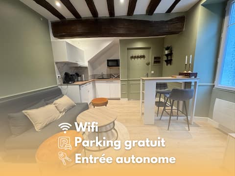 Charming old-fashioned apartment