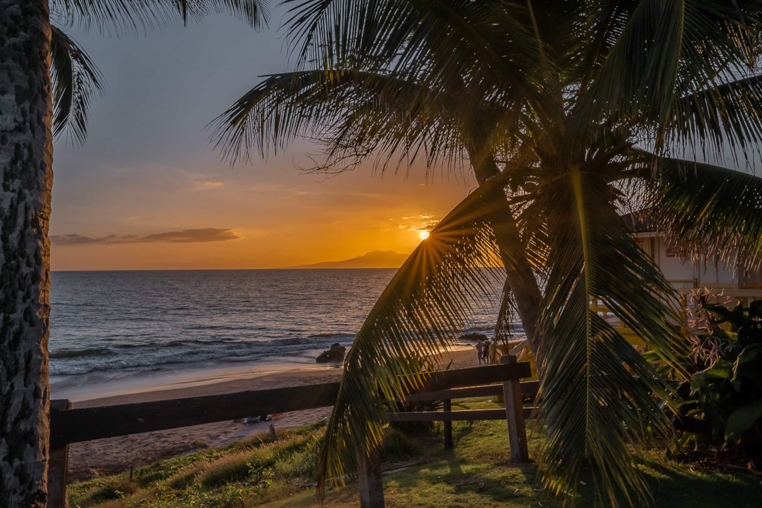 Short Walk to Stunning Beaches! - Image 53