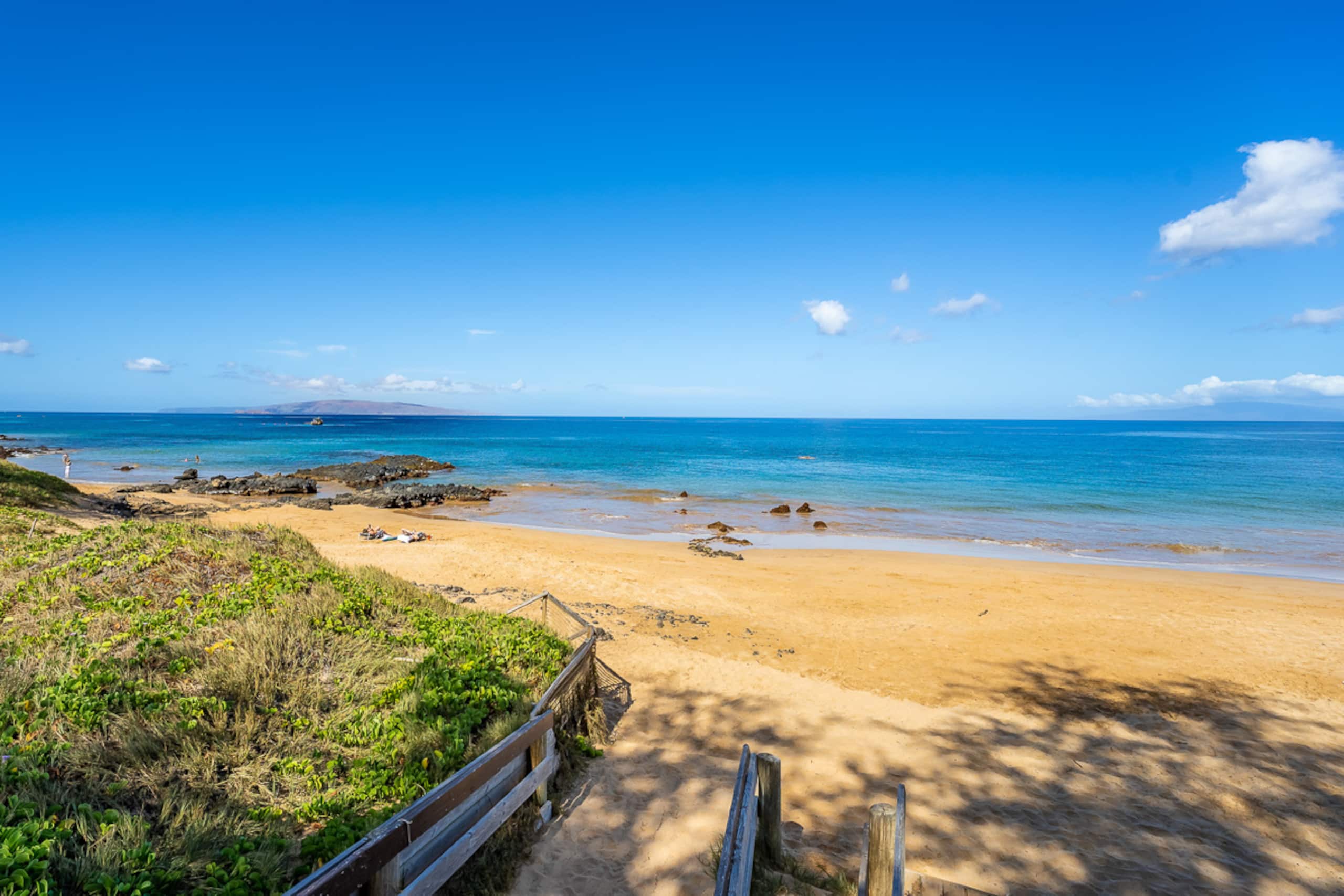 Short Walk to Stunning Beaches! - Image 52