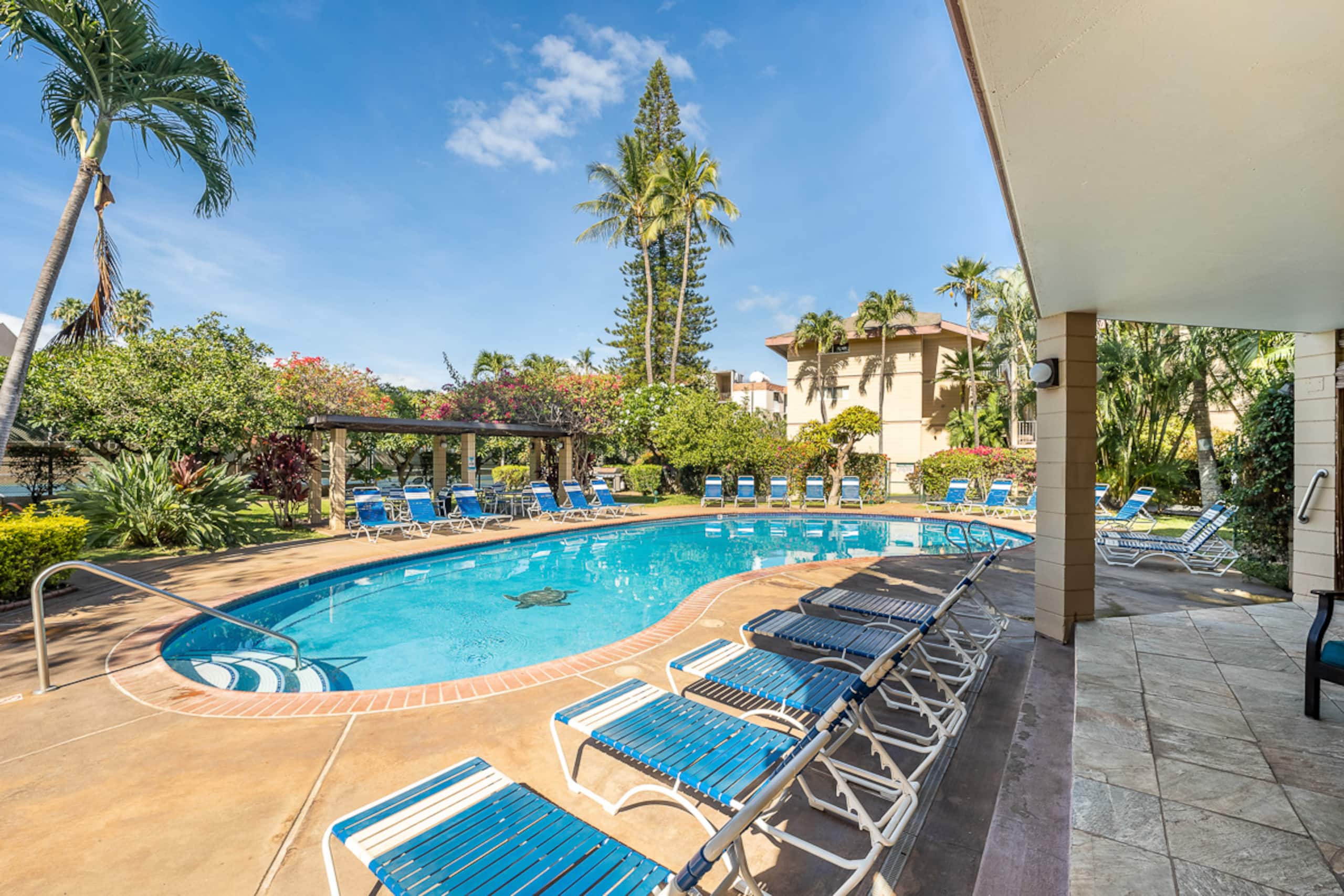 Short Walk to Stunning Beaches! - Image 60