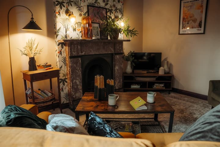 Charming Cotswold Hideaway On Private Estate - 캐슬 쿰