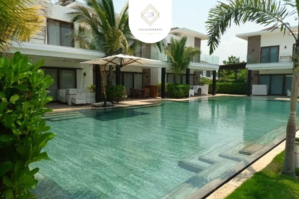 Villa La Mar E3: villa con piscina en el condominio La Mar, Monterrico