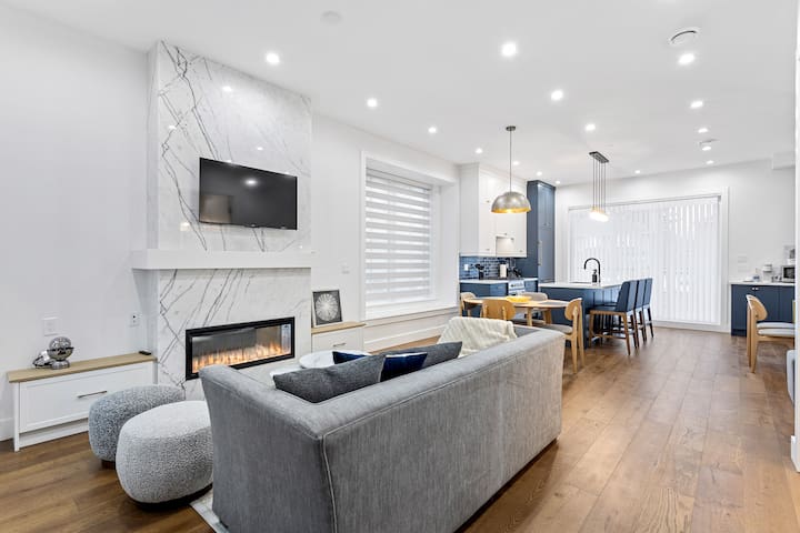 Vancouver West Spacious Brand New Luxury 3B Duplex gallery image 4