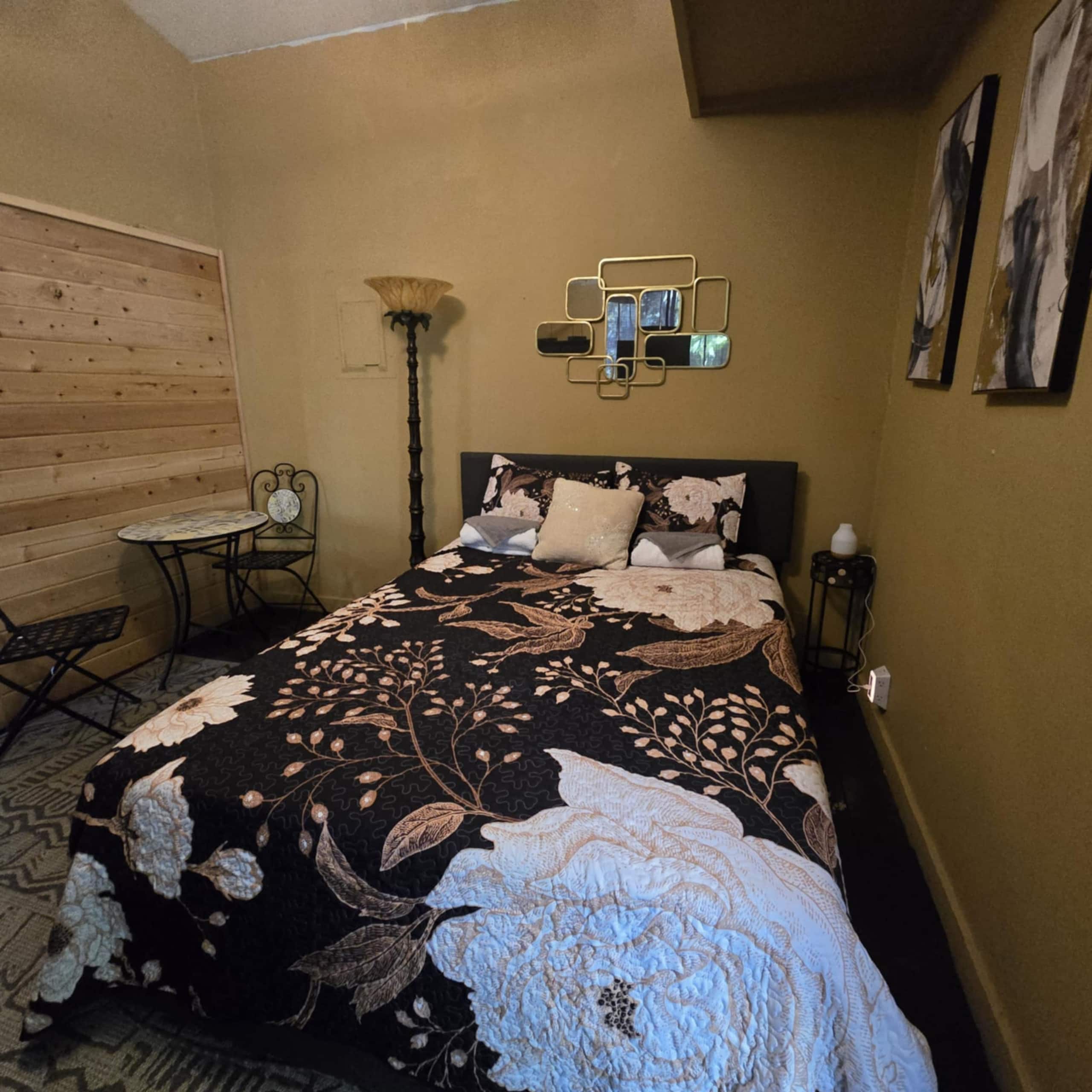 Guesthouse in Haiku-Pauwela · ★4.56 · 1 bedroom · 1 bed · 1 private bath - Image 7