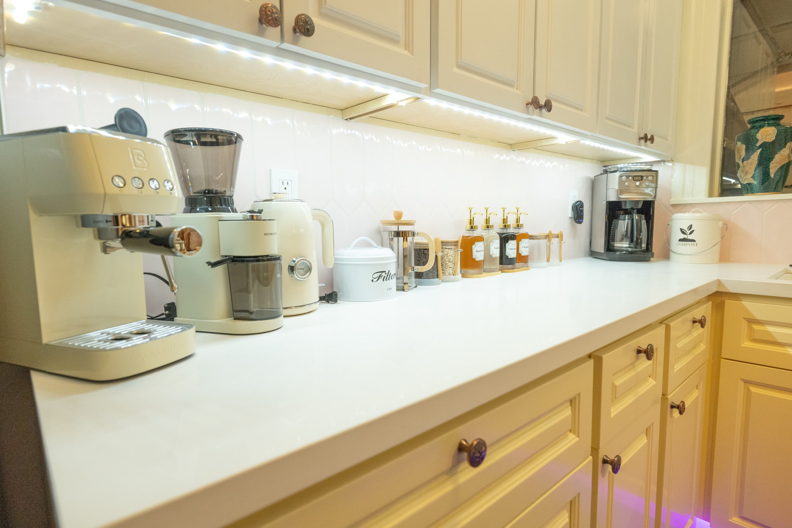 Home in San Francisco · ★5.0 · 3 bedrooms · 3 beds · 1.5 baths - Image 19