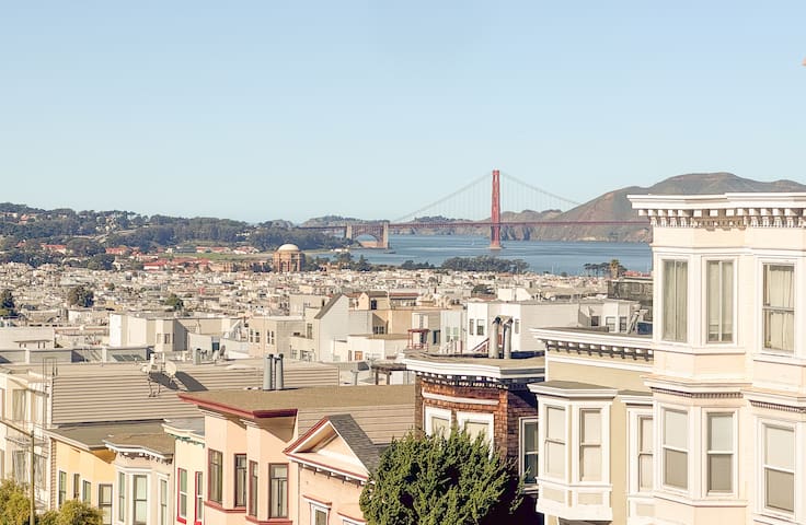 Enjoy a Golden Gate view in your 3BD Nob Hill home