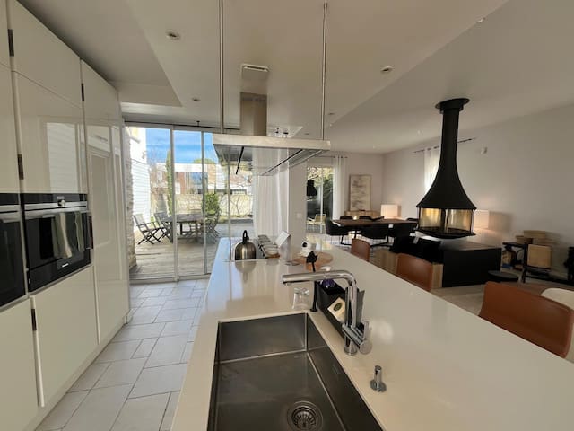 La Rêverie – Family house 12pax – Great fireplace