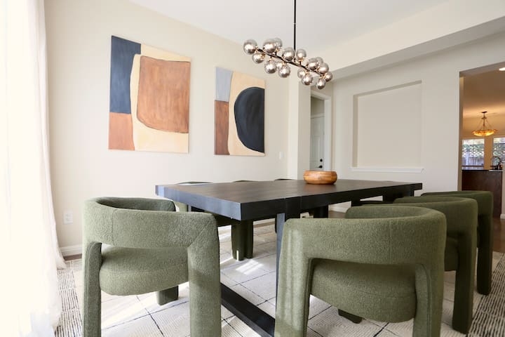 Austin Prime Location w/Jacuzzi & Gym gallery image 2