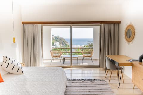 Oceanview Condo with Private Pool # 1009