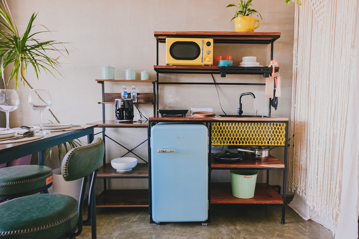 Anuncio de Airbnb popular: Beautiful Studio close to everything - Rooftop with Jacuzzi en Supermanzana 4