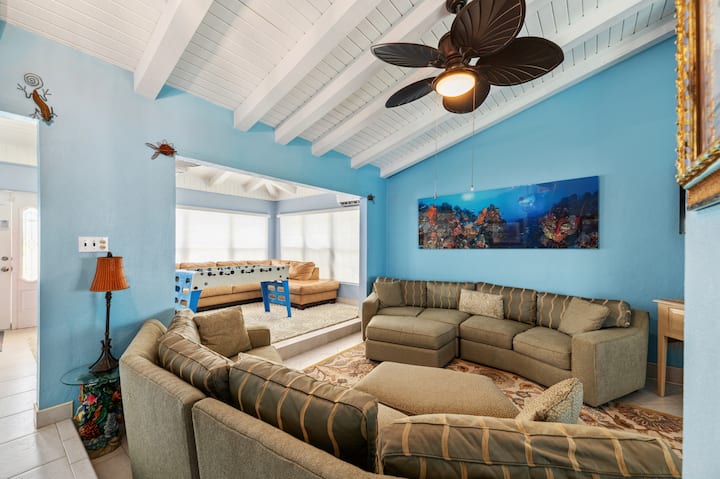 Beach House & Cottage - The Bay - Cayman Islands