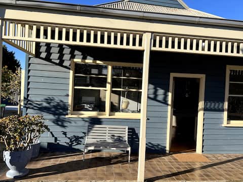 The Heritage Hideaway