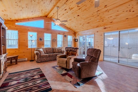 Spacious Southwestern 3-Bdrm Near ENMU/RGH