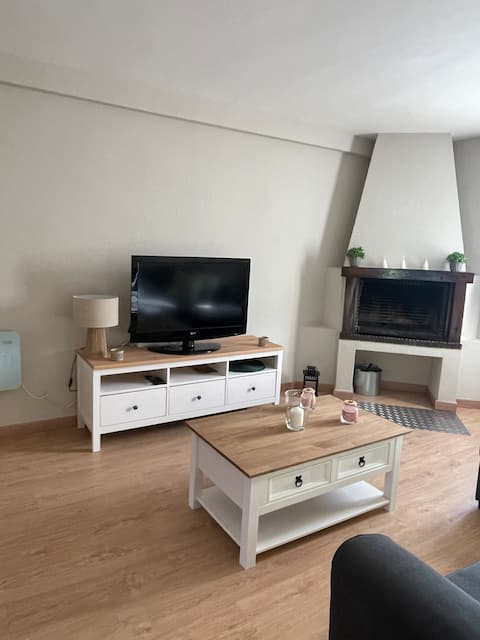 Successful Airbnb property: Charming flat in Panticosa, downtown with WIFI in Panticosa