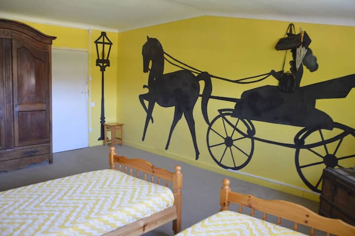 „Камил и Кокот“ насликана од Бон Маман
на 1 кат